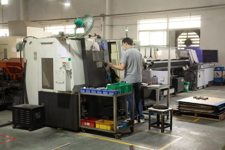 CNC Precision Machining Center